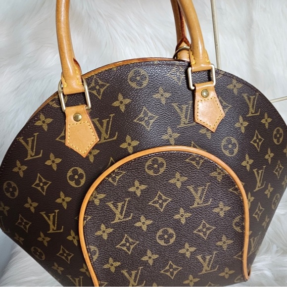 ELLIPSE MONOGRAM HANDBAG LOUIS VUITTON - Picture 8 of 13